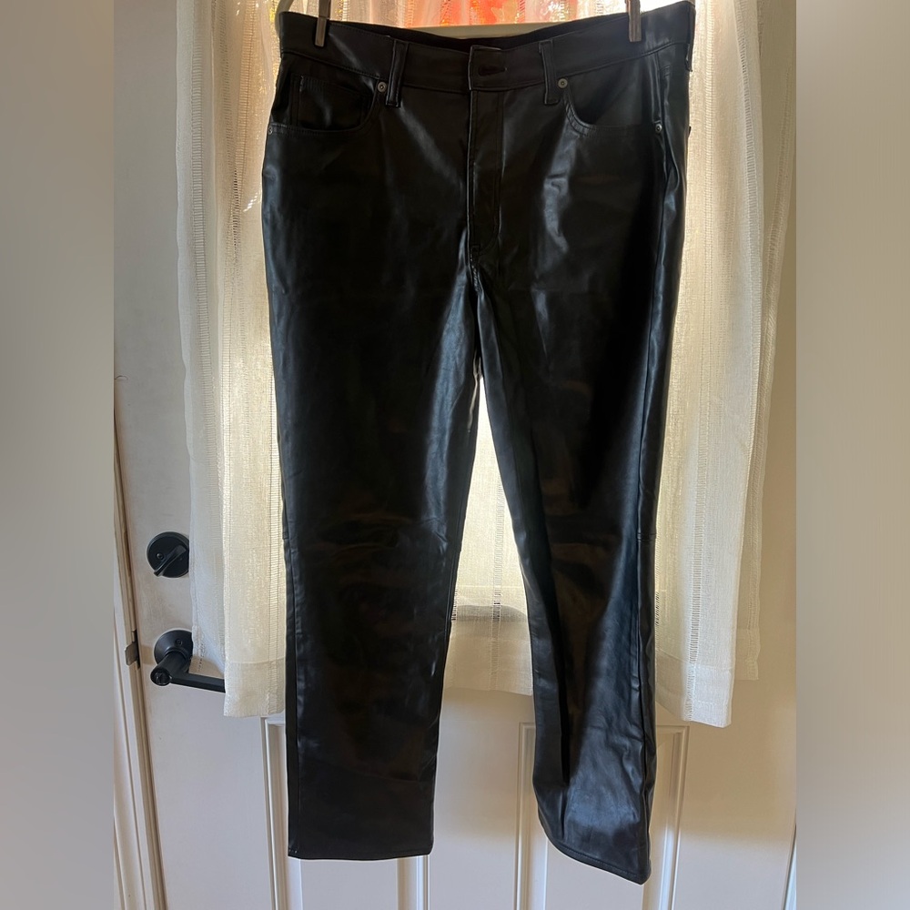 GAP leather Capri pant